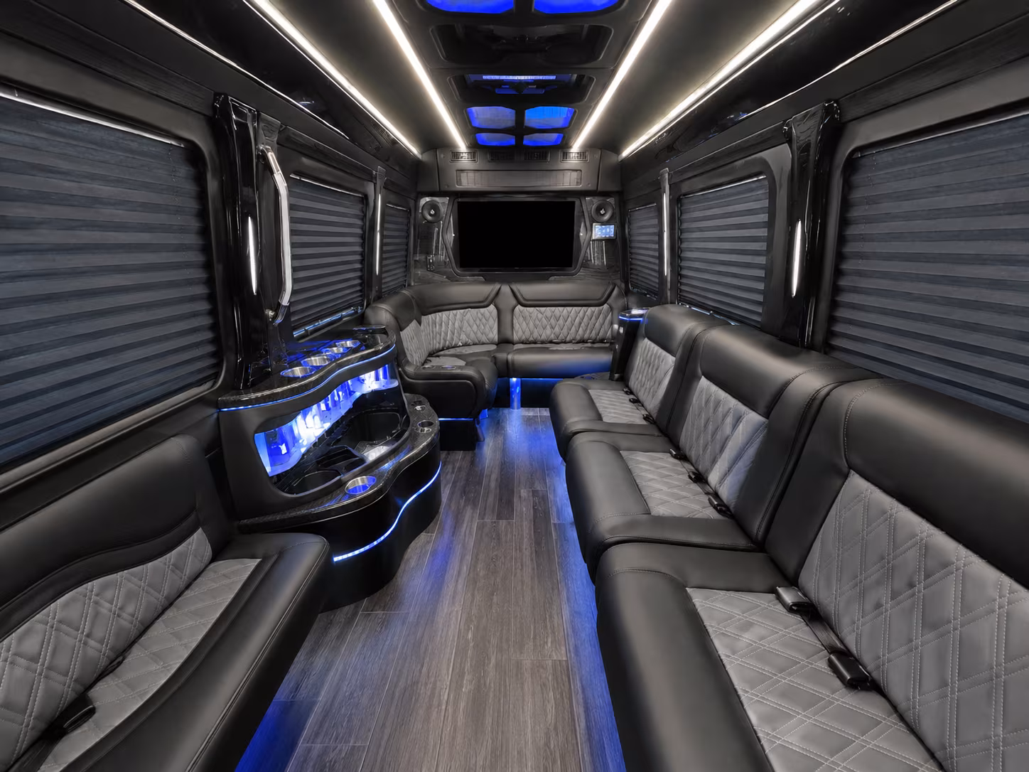 airport shuttles between plantation offices and fort lauderdale hollywood international airport fll