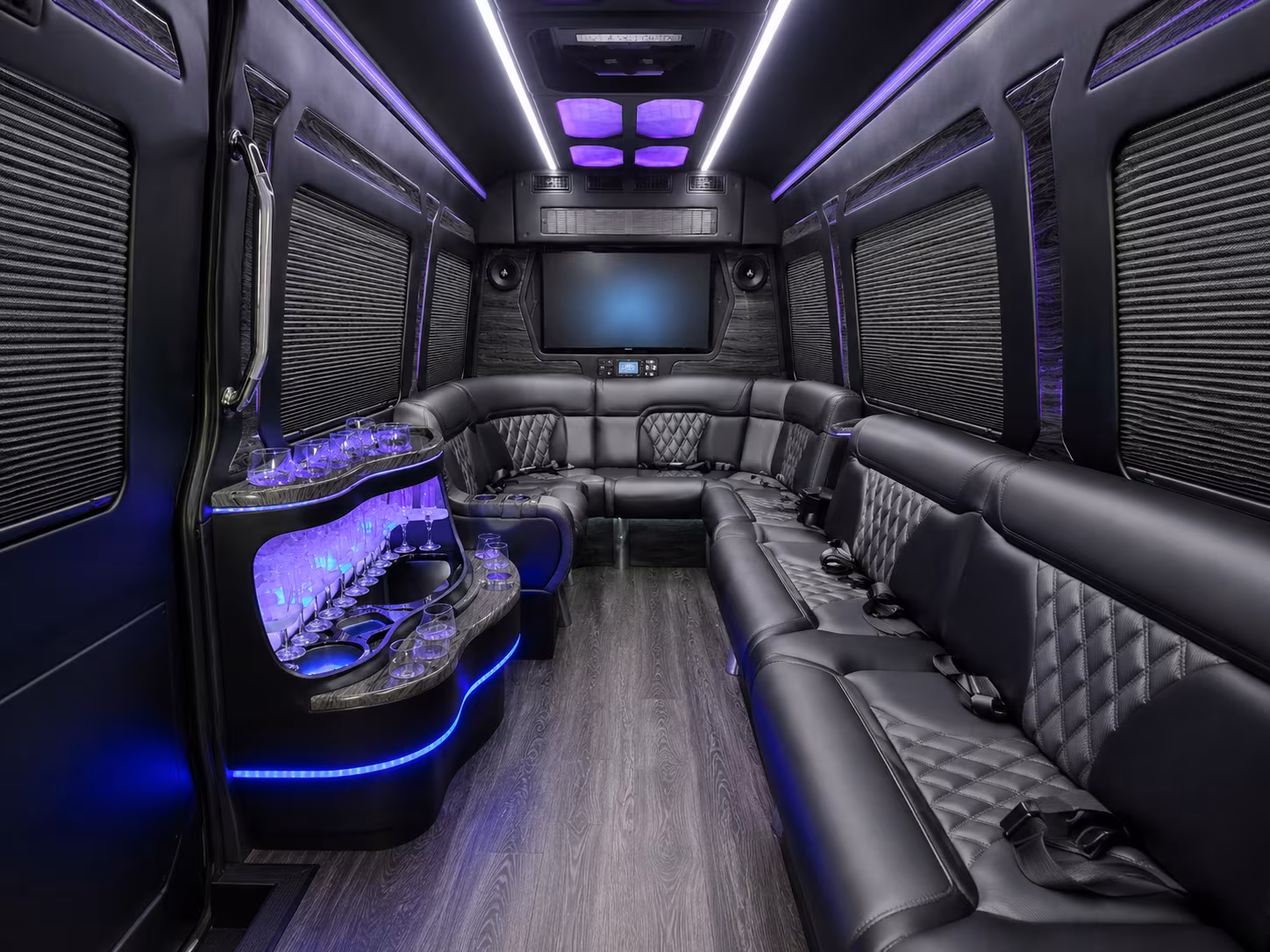 plantation 30 passenger party bus